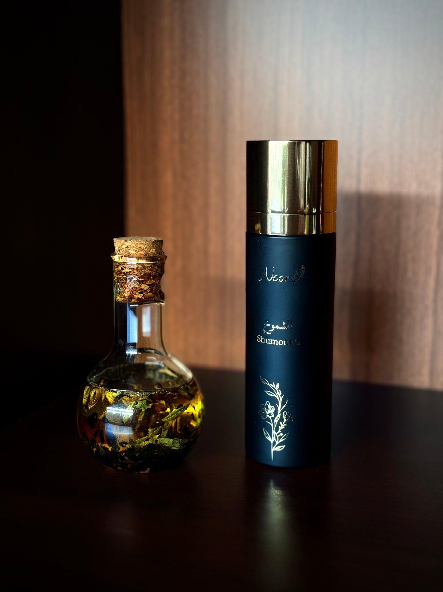 الشموخ- عطر للجسم و الشعر