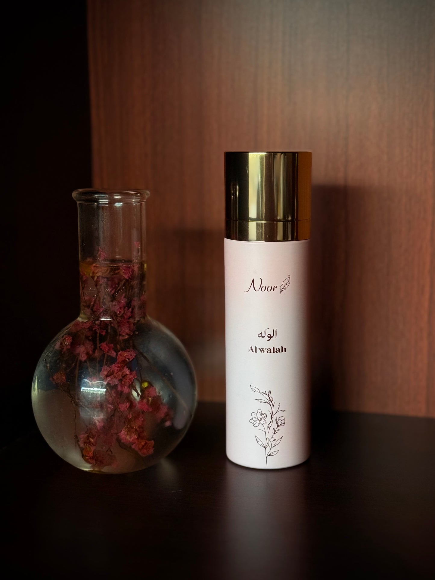 الوله- عطر للجسم و الشعر
