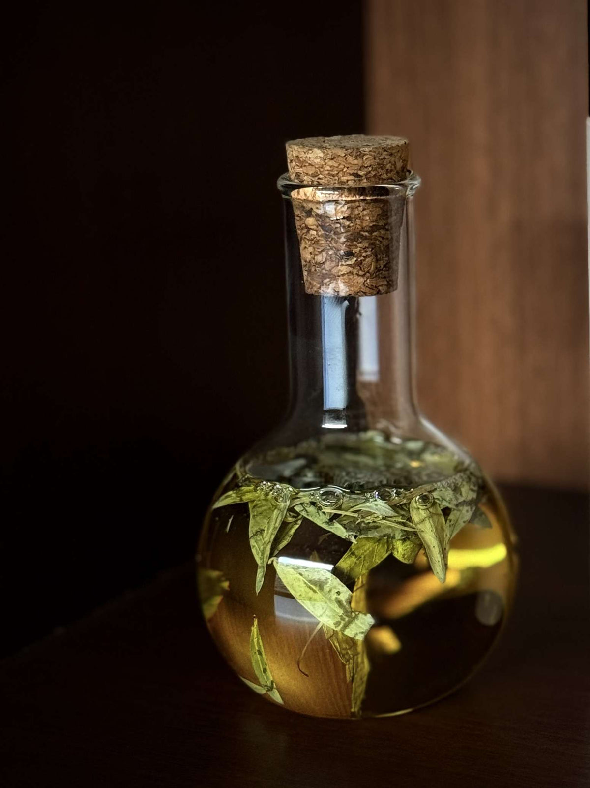 Dr Noor Al Shitaa winter perfume