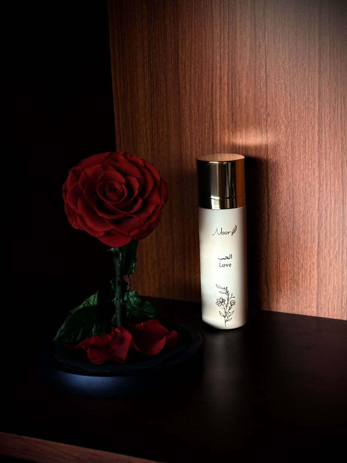 Dr Noor Al Hob love perfume with red rose